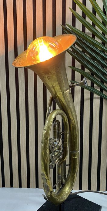 Candeeiro baritone antigo em latao vintage