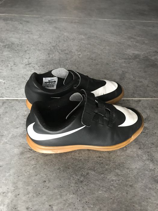 Бутси, футзалки Nike р.30/19,5