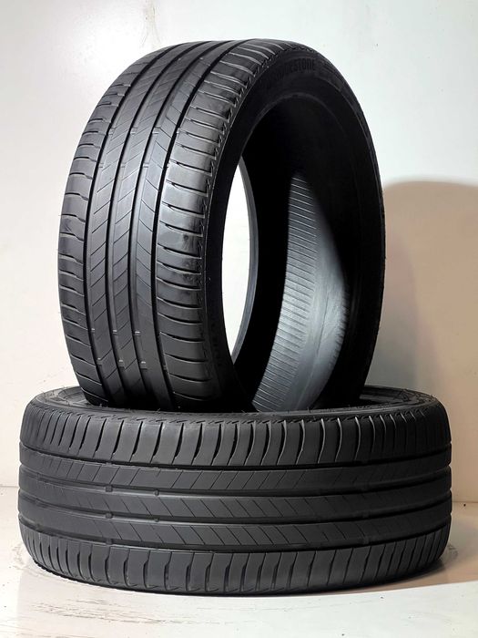 Pneus Bridgestone Turanza T005 - 225/40/18 - Excelentes