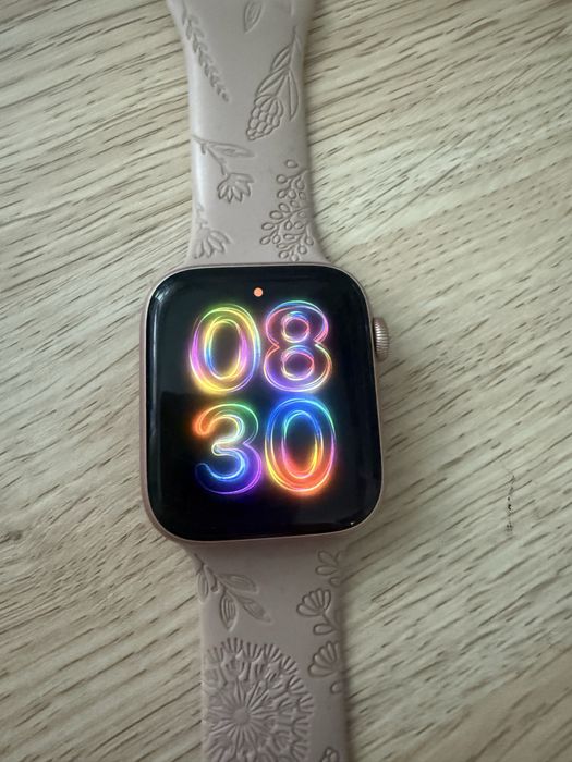 Zegarek Apple Watch Series 5 44 mm