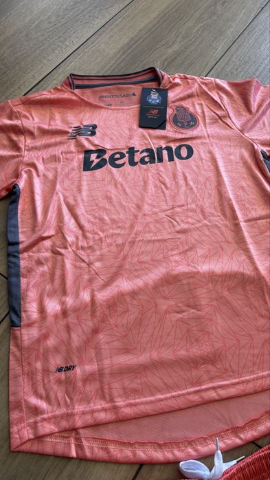 Equipamento crianca porto 25/26