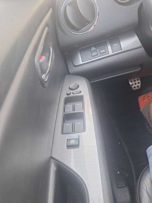 Piękna Mazda kombi 6