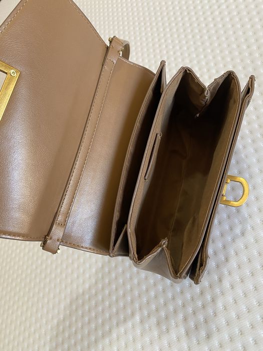 Carteira castanha Mango