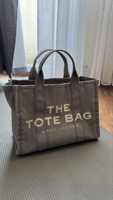 Marc Jacobs The Tote Bag