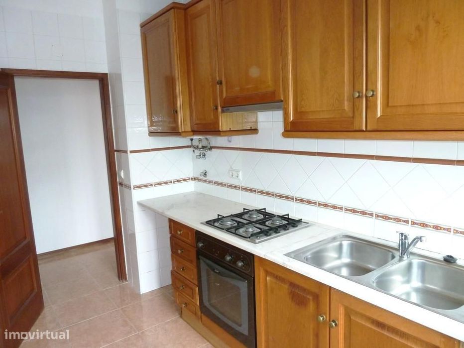 Apartamento T1 em Coimbra (Urb. Gorgulão)