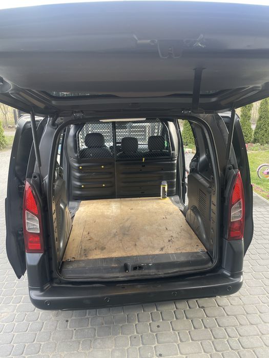 Peugot Partner / berlingo 1.6 hdi  2014 bardzo ladny