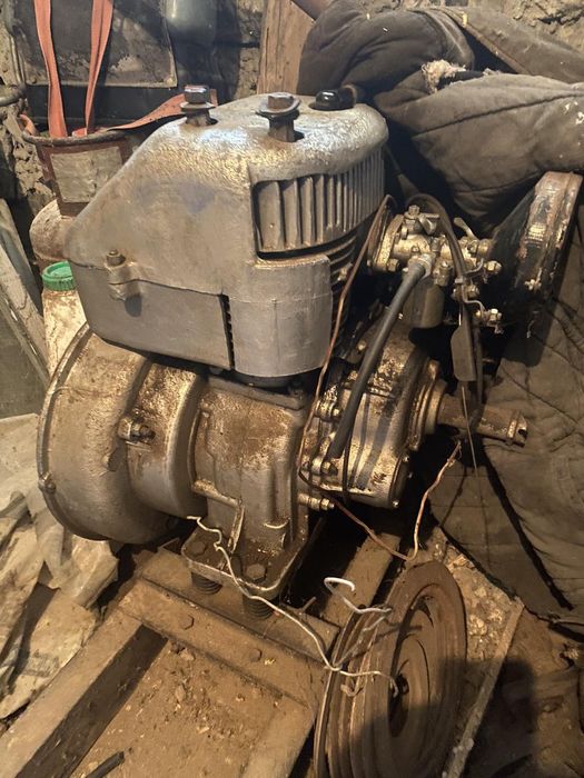 Продам мотор на помпу або генератор