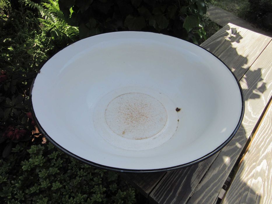 Emaliowana miednica 50cm .