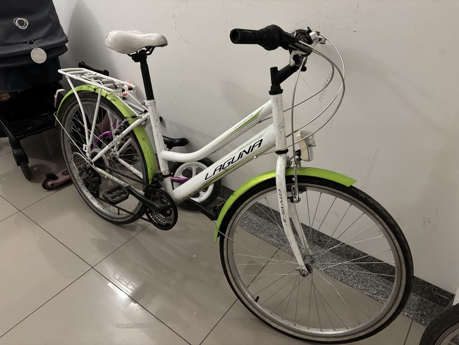 Rower miejski damka bialy polecam