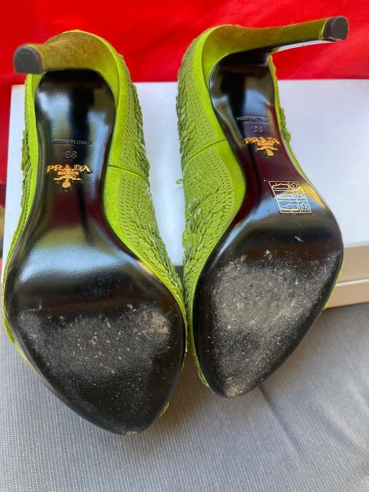 Туфлі на каблуку Prada