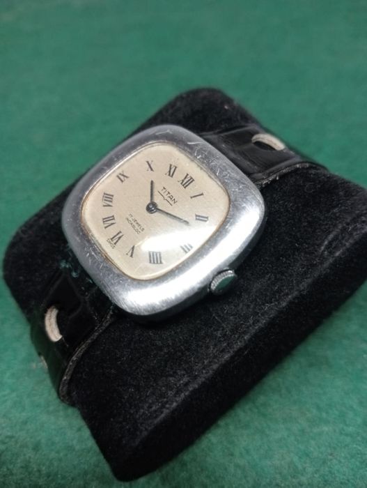 Relógio Titan vintage