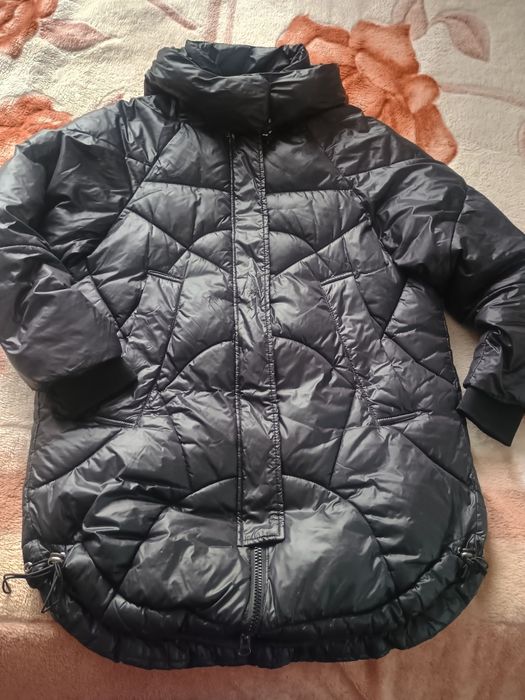 Продам женский зимний пуховик