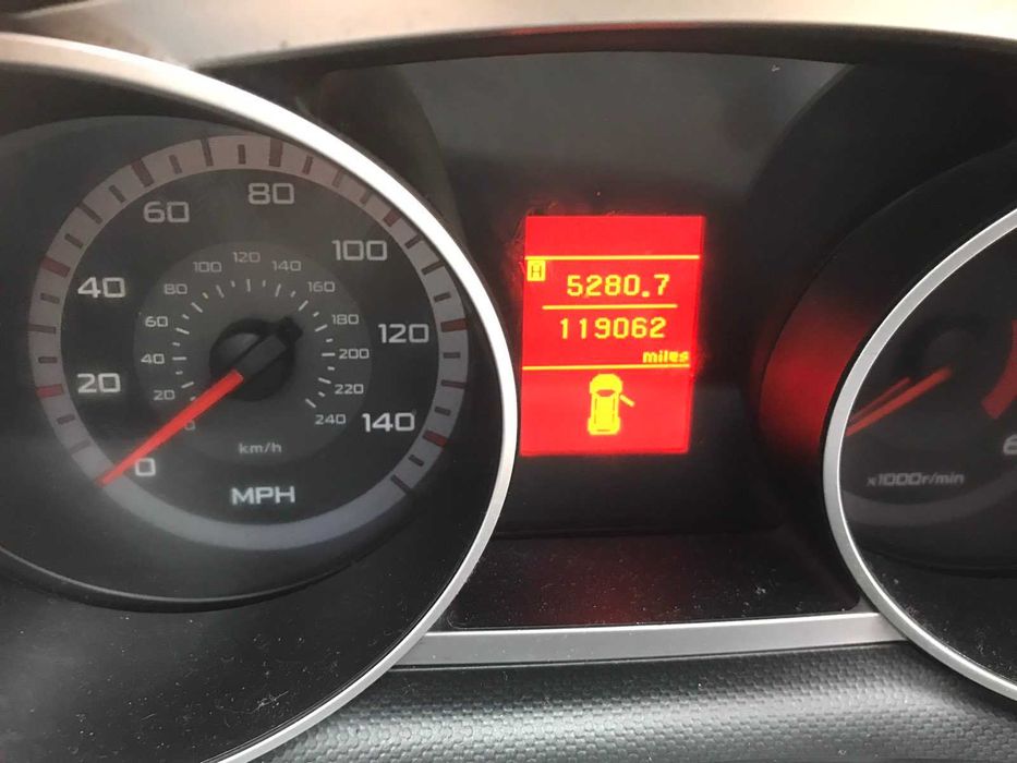 Кузов,кузовние запчасти для Mitsubishi Outlander XL