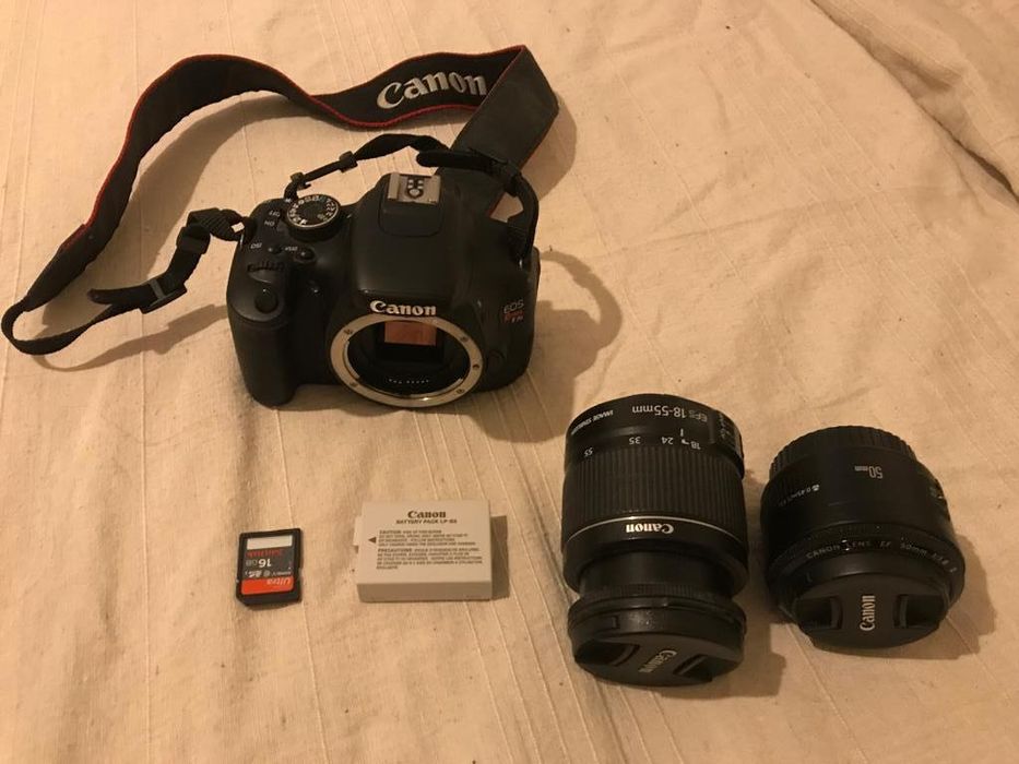 CANON rabel T3i  (18-55mm + EF 50mm f/1,8) pouco usada