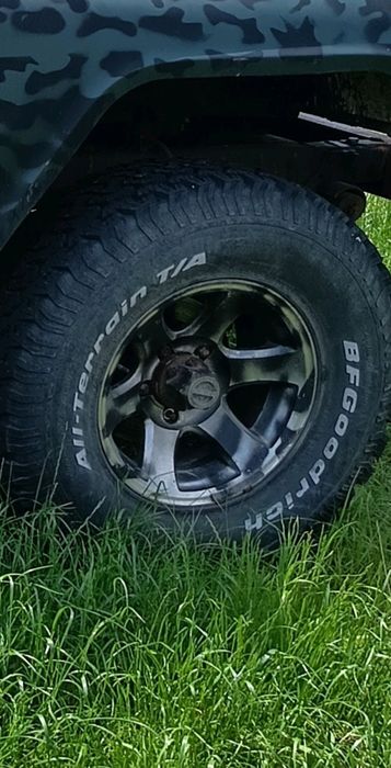 Позашляховик  УАЗ в ідеальному стані