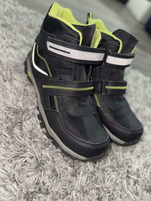 Кросівки на флісі