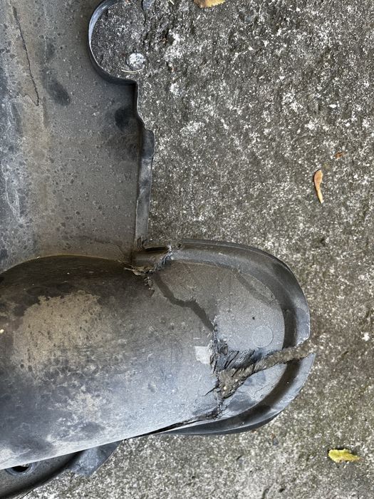 Екран термозахисту глушника Land Rover Discovery Sport (lr088572)