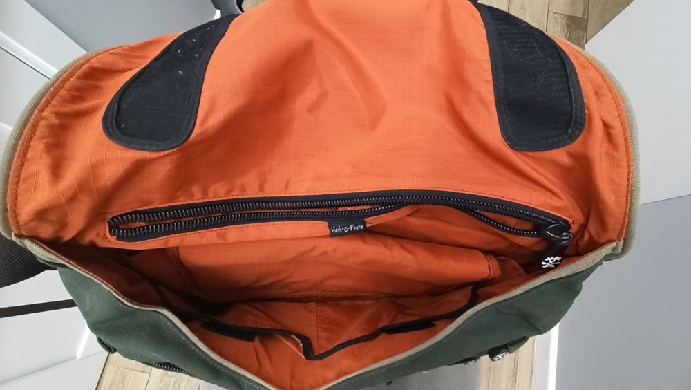 Сумка Crumpler в хорошому стані