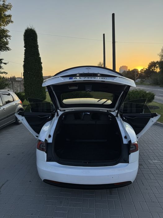 Tesla model s 2020 long range plus