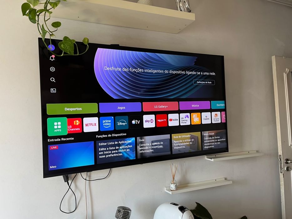 LG Smart TV 65” QNED — 65QNED70A6A