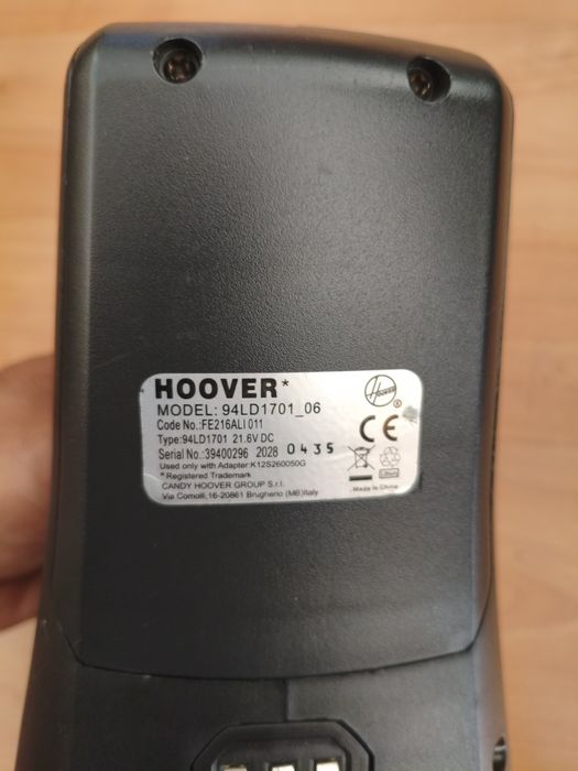 Mini aspirador Bosch com bateria viciada
