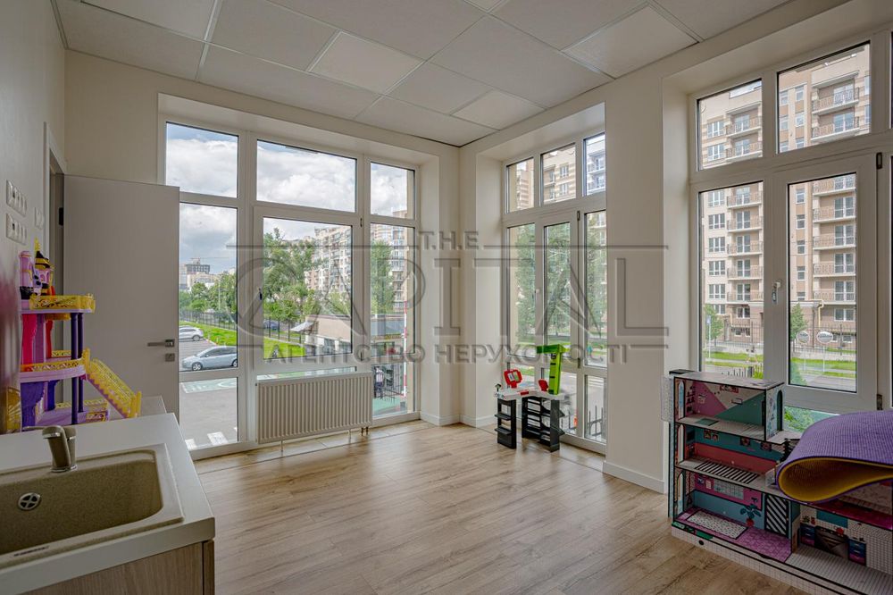 Продаж комерційногго приміщення, вул. Метрологічна, Голосіївський р-н