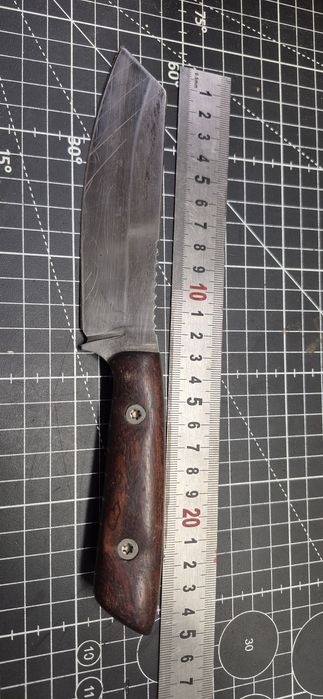 Nóż ręcznie robiony NCV1 60HRC