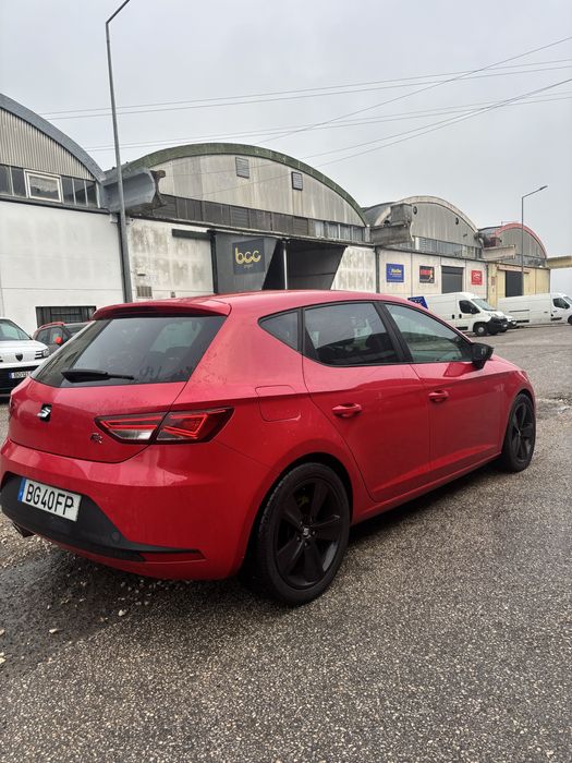 Seat leon 2.0 TDI  FR  DSG  189000km inspeçao feita recente .