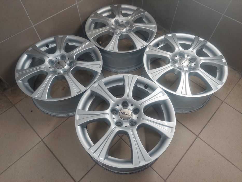 Комплект легкосплавних дисків Renault Nissan Dacia R17 5×114.3