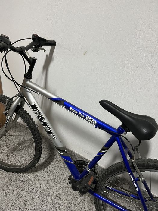 Bicicleta Azul Como Nova