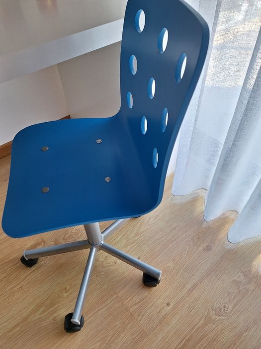 Cadeira de escritório com rodas (ikea)