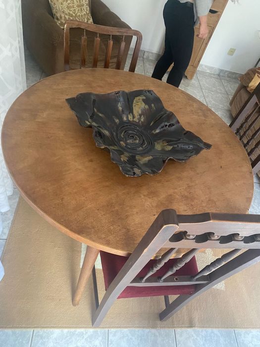 Mesa com 3 cadeiras