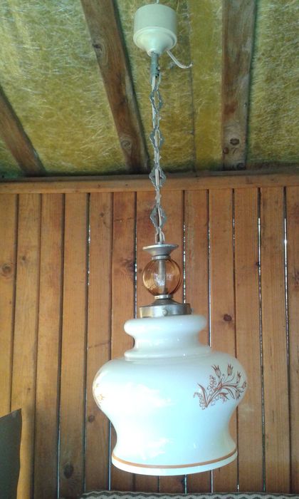 Светильник с плафоном.