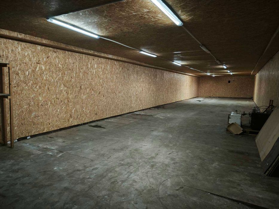 Здаються складські приміщення, с. Великі Лази Код: 18220