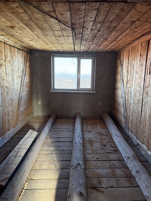 Продаж будинку с. Лоєва Надвірнянський р-н