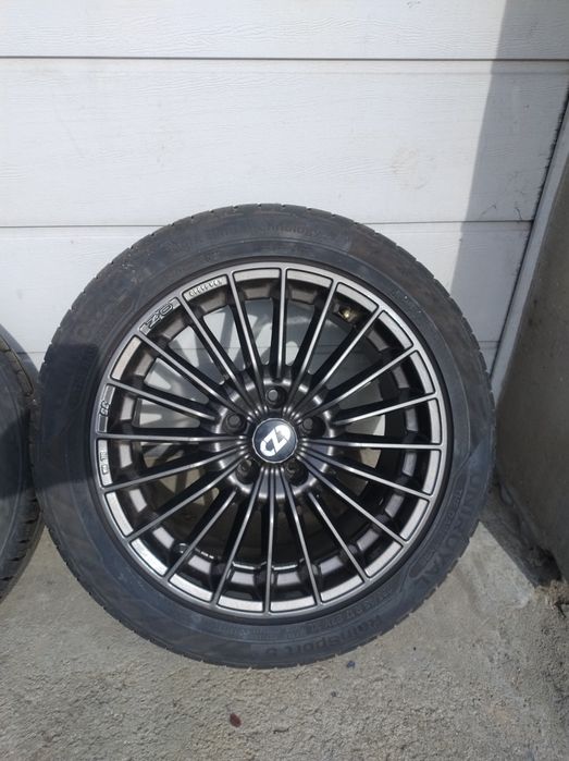 OZ 35 anniversary  8Jx 17 235/45 17(superturismo GT)