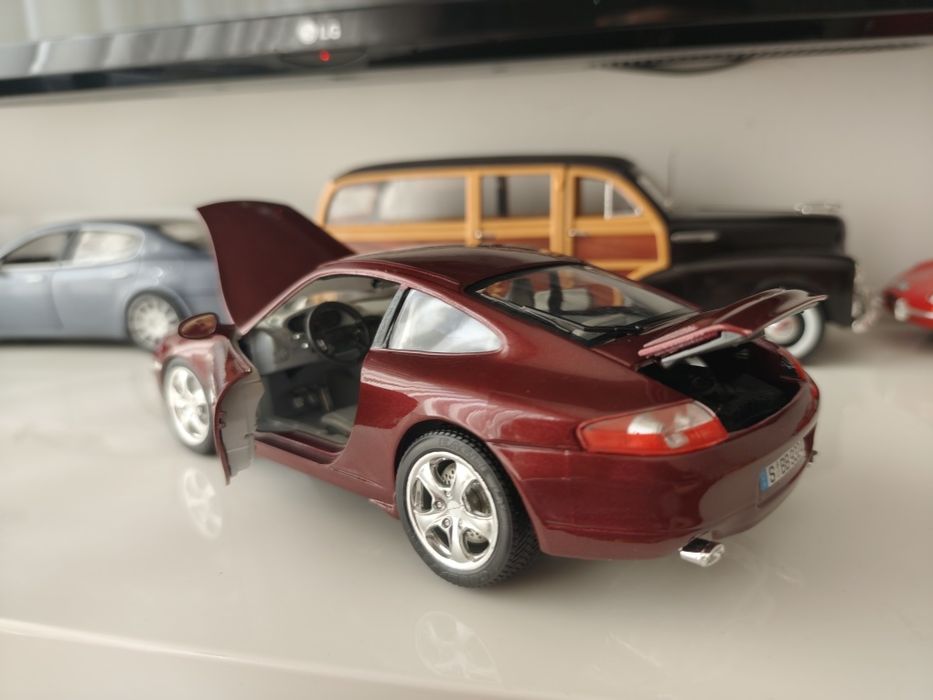 1/18 Porsche Carrera 911 burago carro coleção miniatura