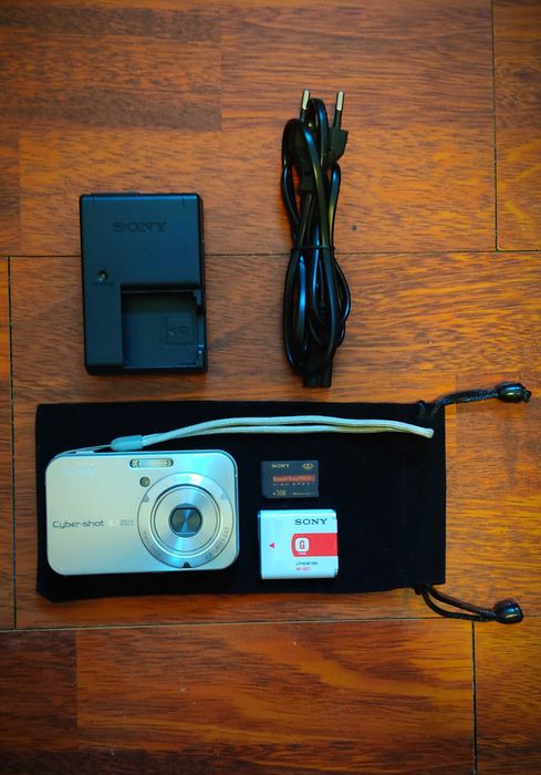 Legendarny aparat Sony DSC-N1+Memory stick Pro Duo High Speed 1Gb