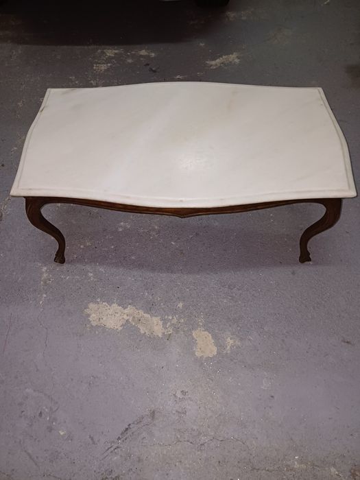 Mesa em marmore carrara