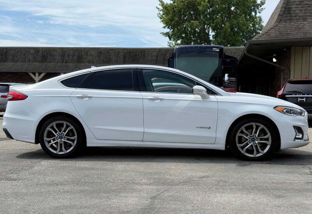 Ford Fusion Titanium      2019