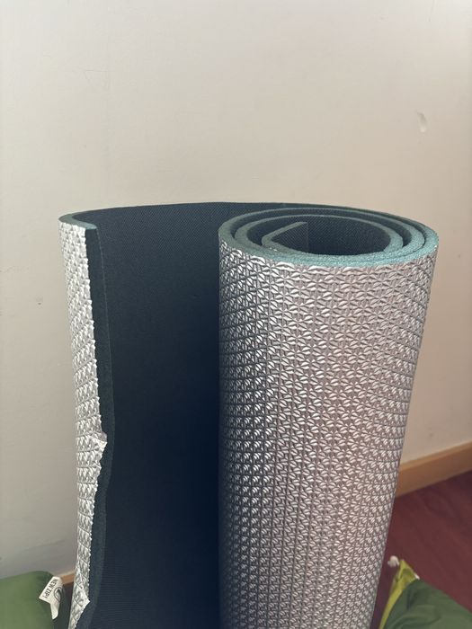 Tenda, saco-cama, colchão