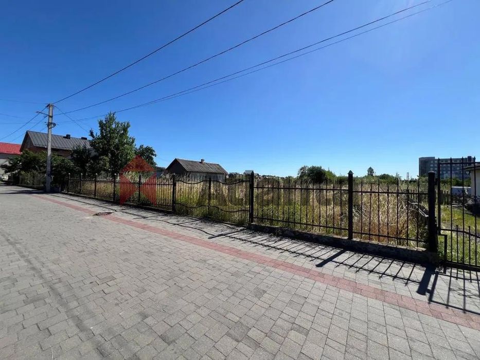 Продається земельна ділянка 17 соток,Муроване