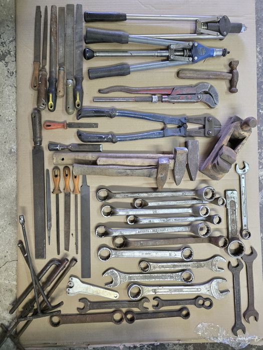 Zestaw likwidacja warsztatu pilniki klucze młotki nitownice hebel