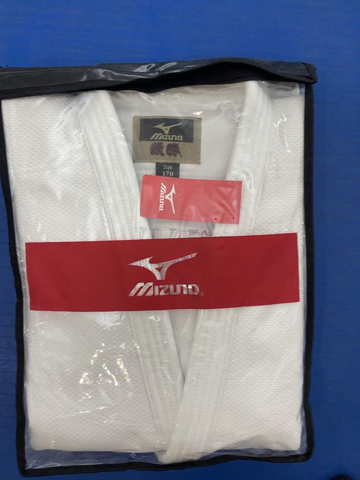 Fatos de judo brancos e azuis Aprovados (várias marcas)