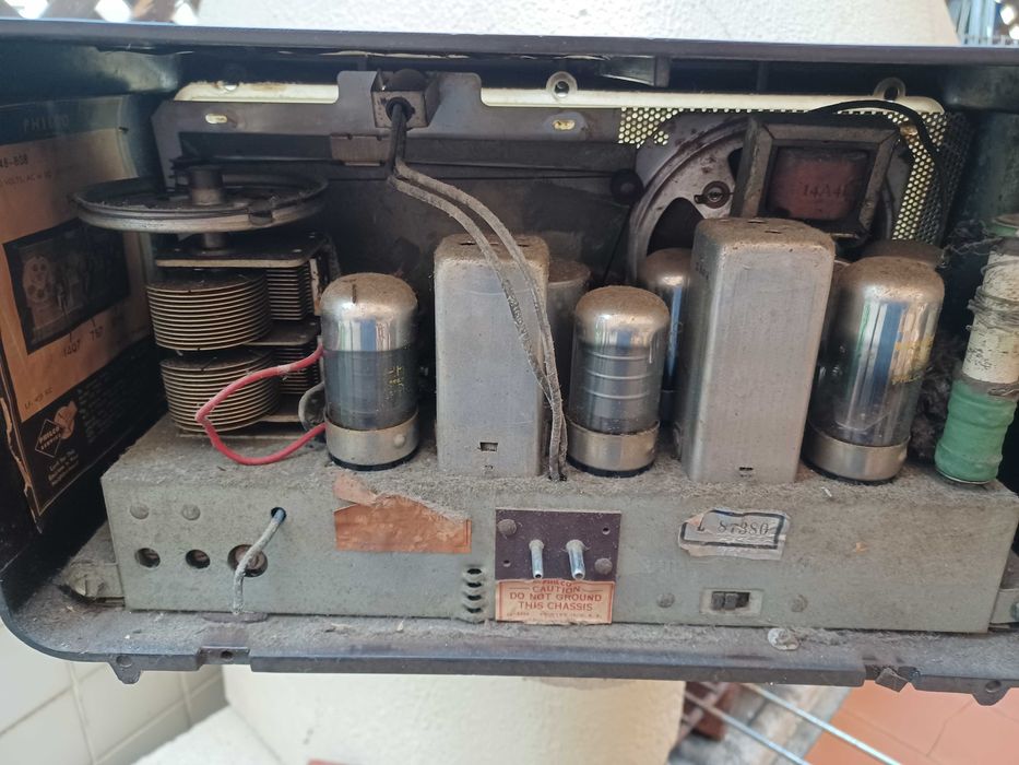 Radio PHILCO Philadelphia de 1948.