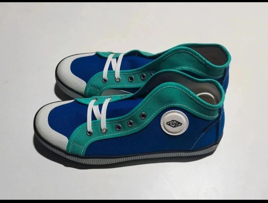 Sapatilhas Sanjo em caixa  tam 40