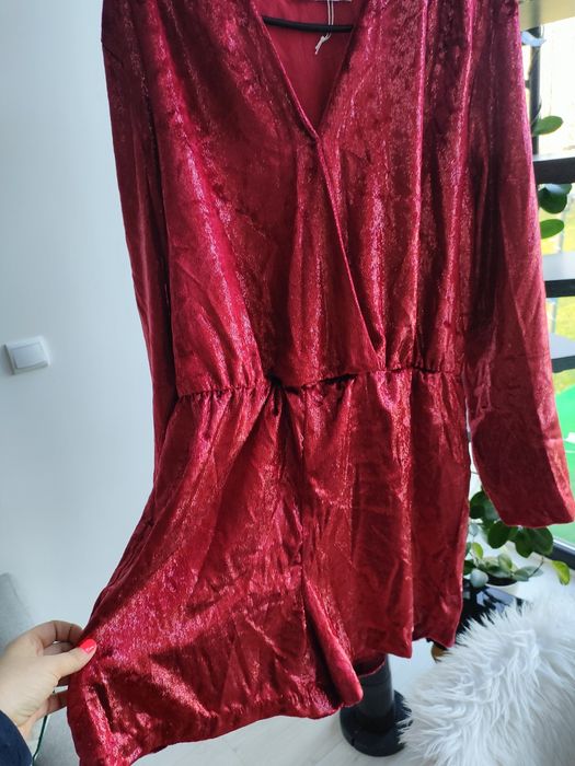 Kombinezon czerwony świecący