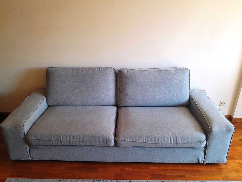 Sofá IKEA KIVIK 3 lugares em muito bom estado
