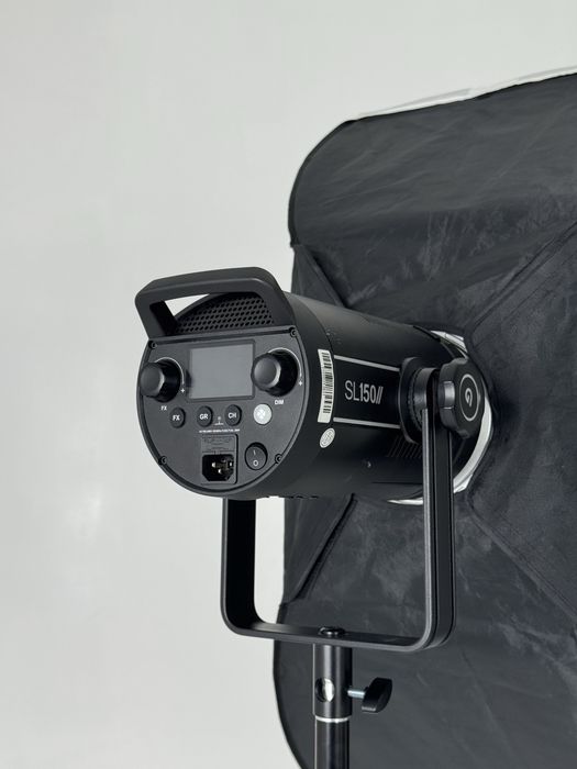 постійне світло Godox SL150W II