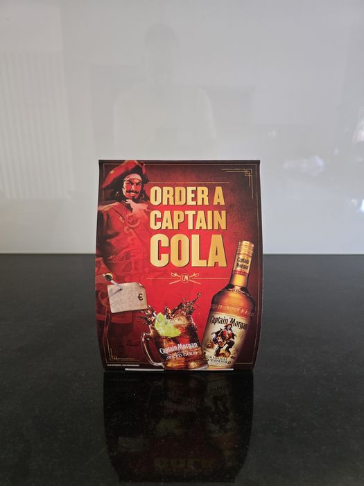 Rum Captain Morgan Publicidade Bar